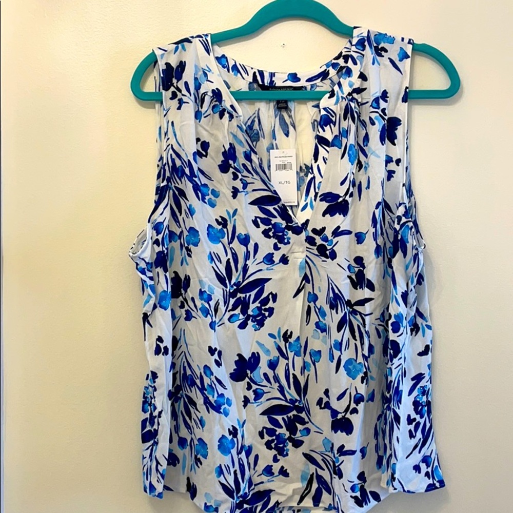 NWT Sleeveless Blouse